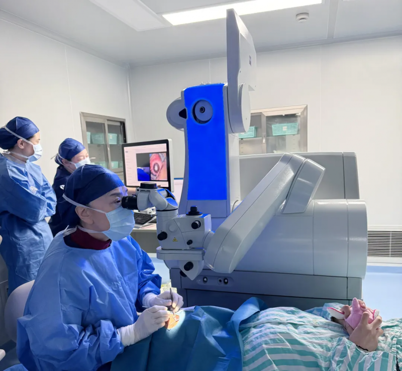 和平眼科医院引入新一代全飞秒SMILE pro，10秒极速扫描开启近视手术新纪元