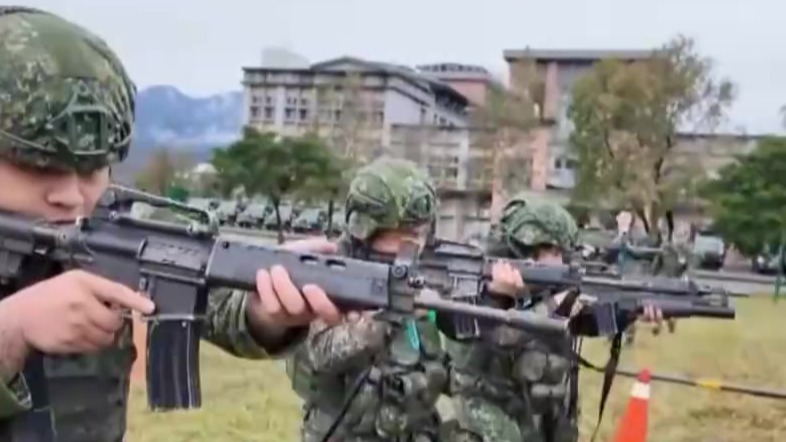 赖清德降低台军义务役标准，郭正亮：让更多人去送死