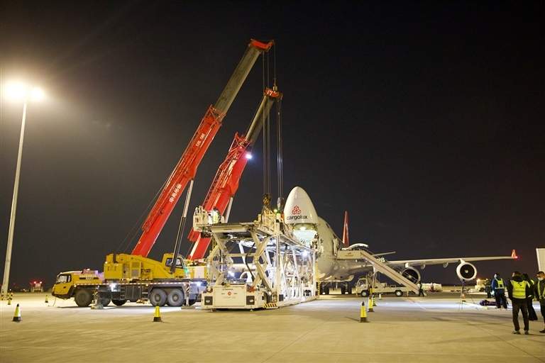 卢森堡货航将货物平稳运抵郑州。资料图片 记者 孔昊 摄