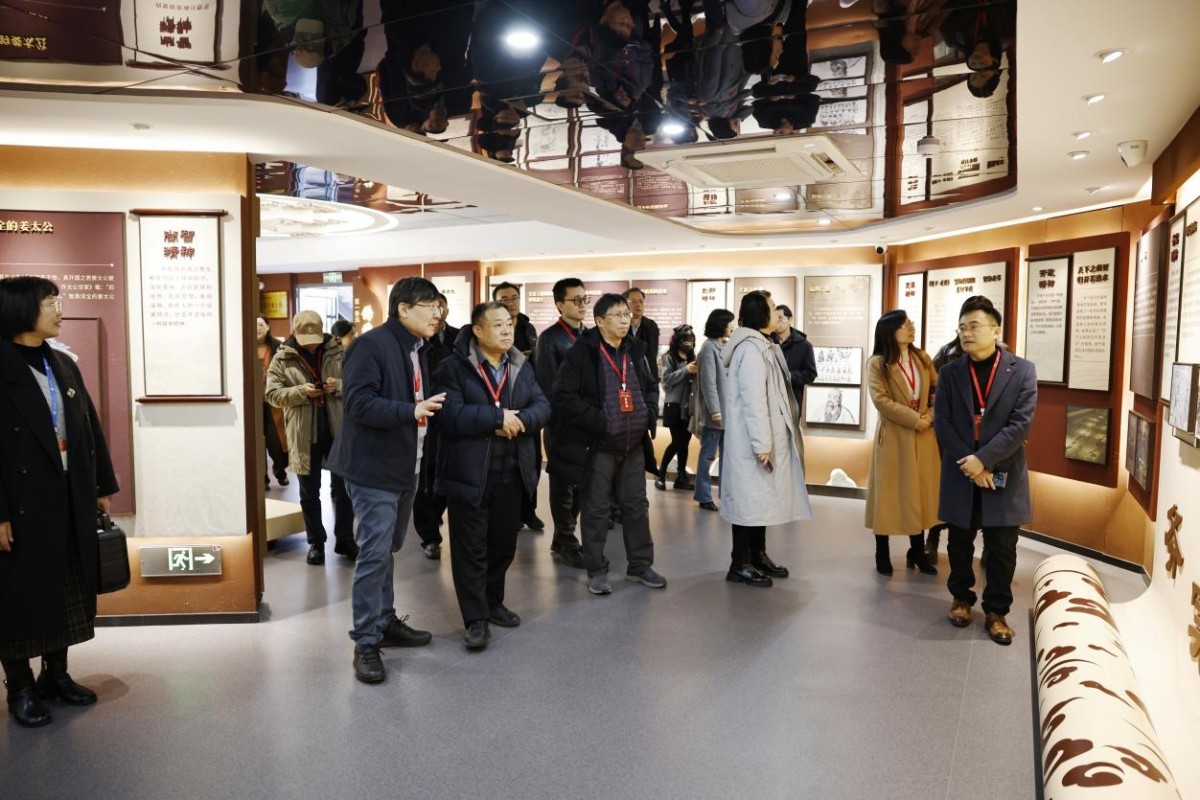 参观考察齐鲁理工学院大思政育人场馆