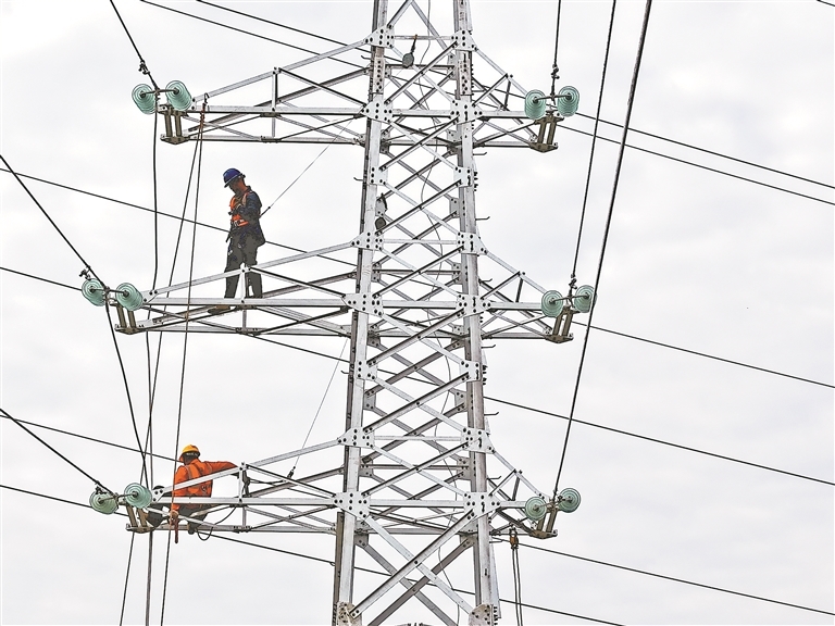 赣江新区：“渔光互补”项目建设加速（图）