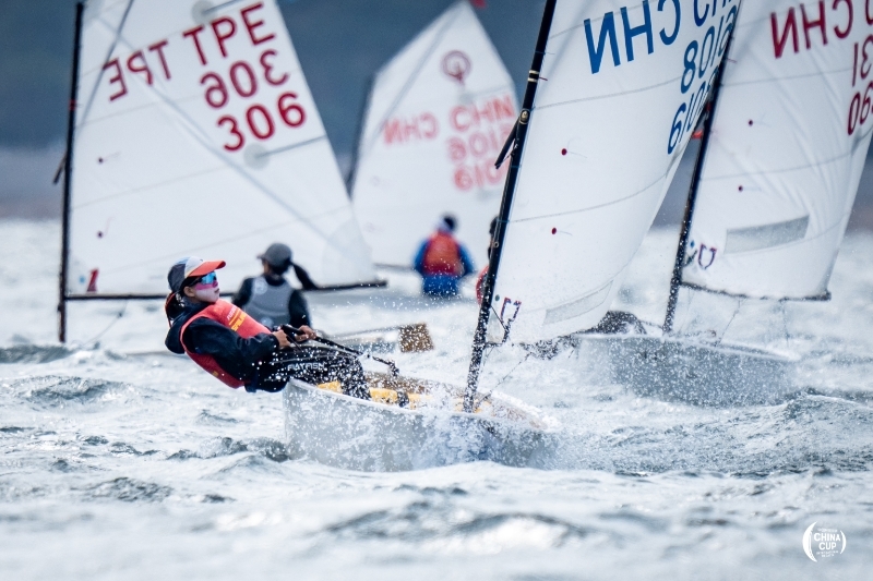 跨越山海 踏浪而来 2025海峡两岸暨港澳帆船赛扬帆大鹏