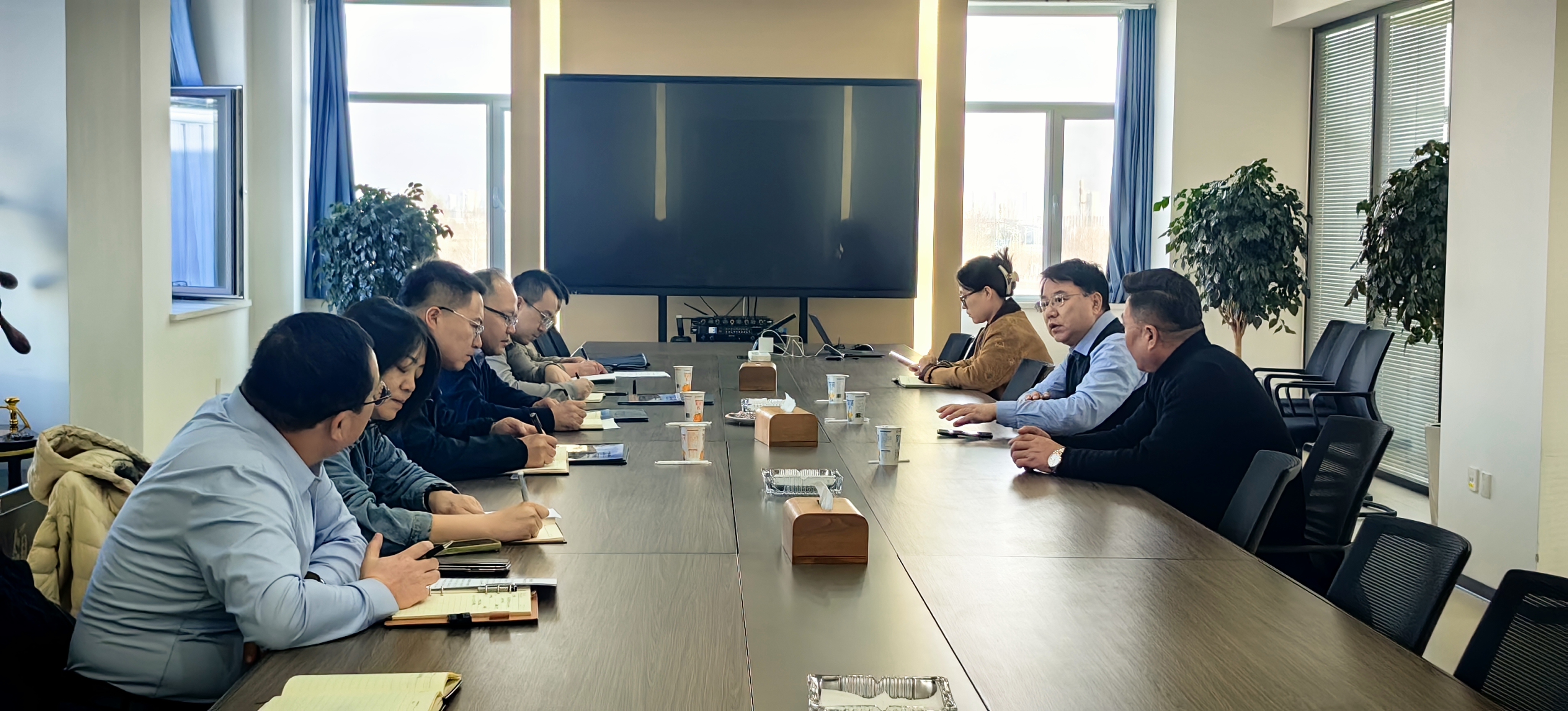 兰州新区调研组进企听诉求　精准解难题