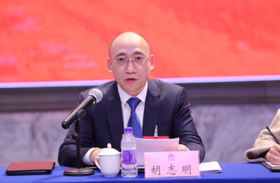 胡志明在北侖區十屆人大一次會議上審議發言