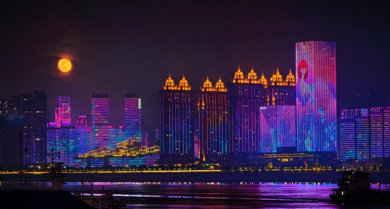 12月6日拍摄的长江武汉江段一角。新华社记者 沈虹冰 摄