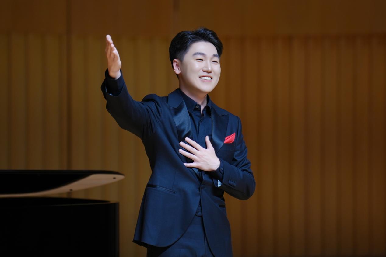 晁然作品音乐会在河南艺术中心成功举办(图1) 晁然作品音乐会在河南艺术中心成功举办(图1)