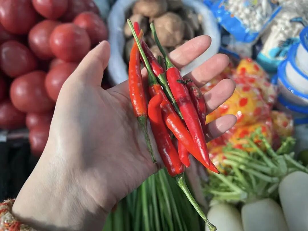 小米辣突然身价暴涨 网友直呼吃不起！南昌市场一斤突破30元
