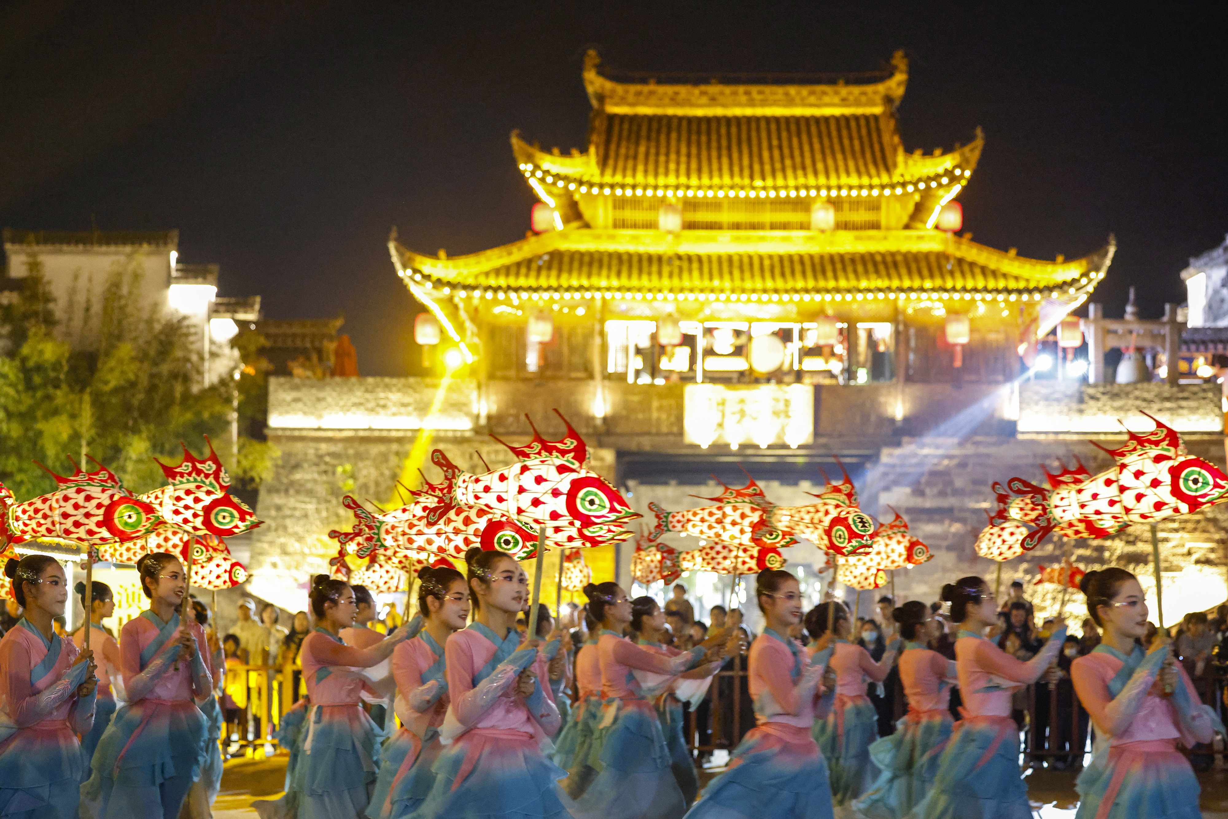 鱼灯上新了!歙县发布元旦春节文旅“三新”菜单