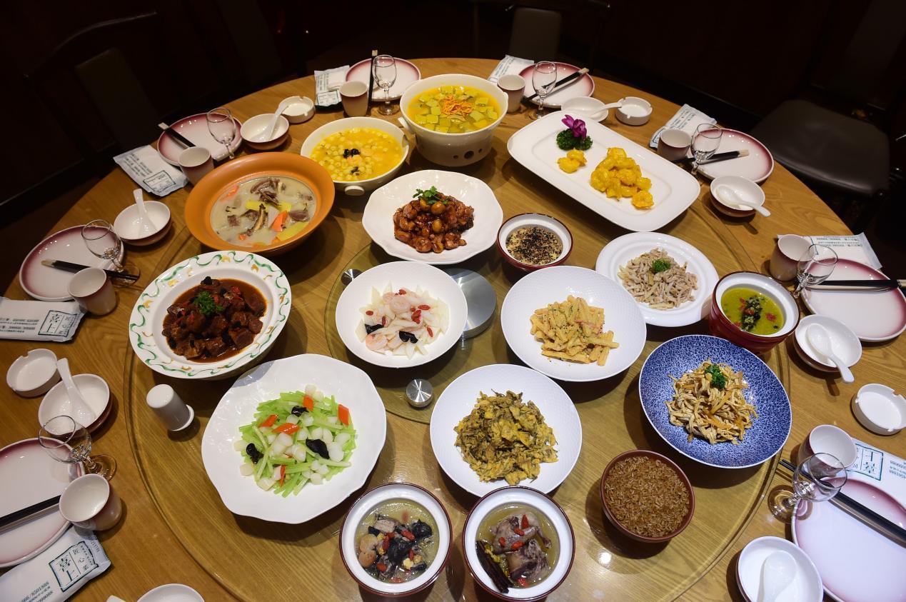 沧州中西医结合医院:寒冬药膳自温暖