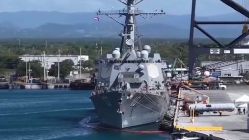 凤凰连线：美军多架战机现身波多黎各前海军基地