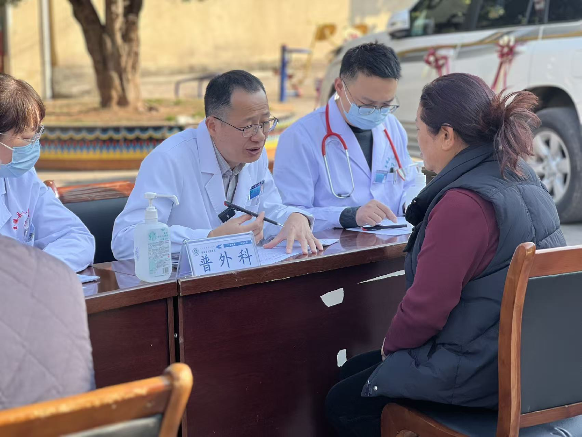 “車輪上的醫(yī)院”開進大涼山,為喜德留下一支“帶不走的醫(yī)療隊”