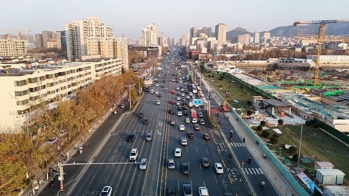 4号线千佛山站围挡拆除后