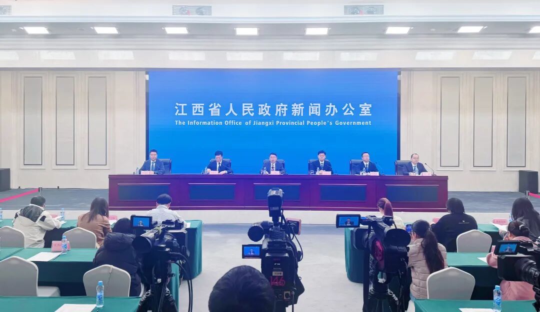 发布会现场图 摄影:饶梦露