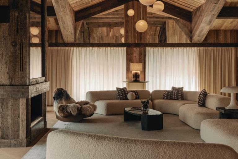 图：瑰丽酒店集团首间滑雪度假酒店——库尔舍沃勒阿尔卑斯花园瑰丽酒店正式开幕