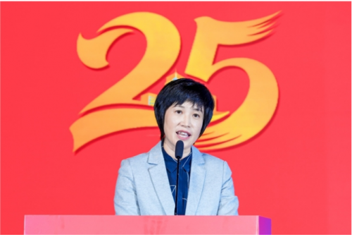 中共阳西县委常委、办公室主任、宣传部部长陈美燕