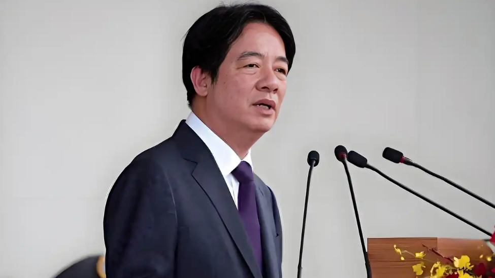 军用烟雾弹惊现台湾购物网站，栗正杰批：赖清德只顾政治恶斗