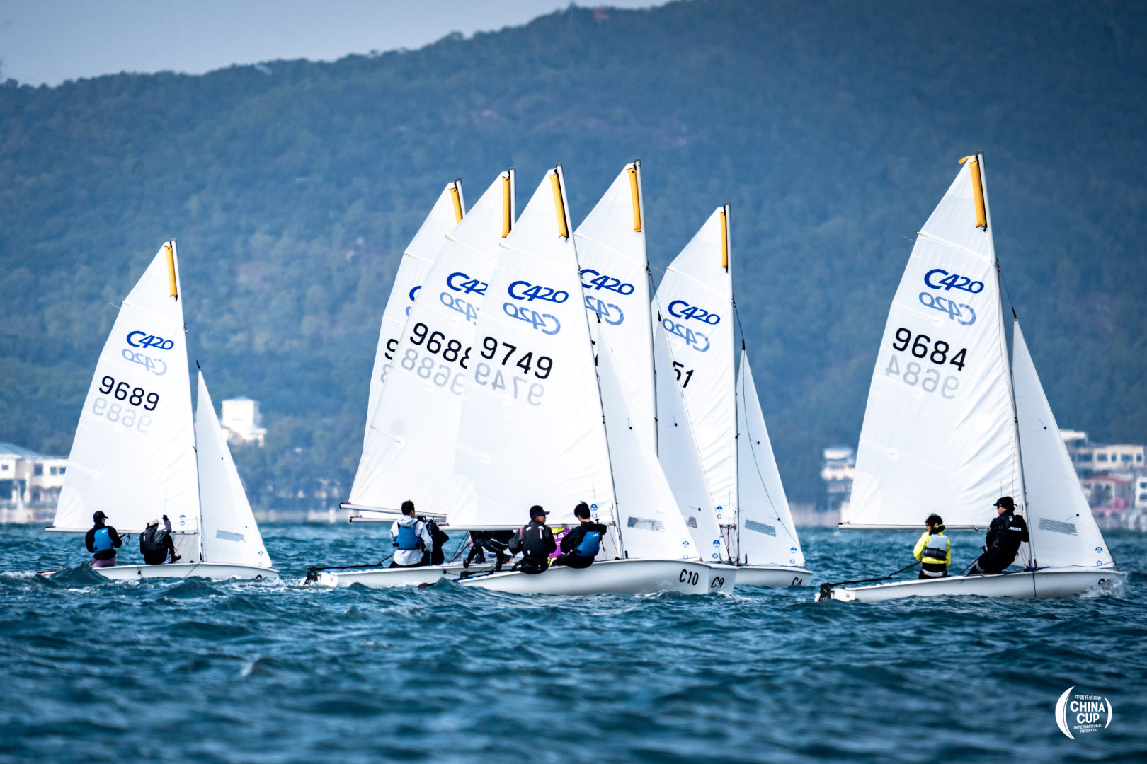 200多名小水手参加中国杯青少年组有收获: 新朋友、新知识、新进步