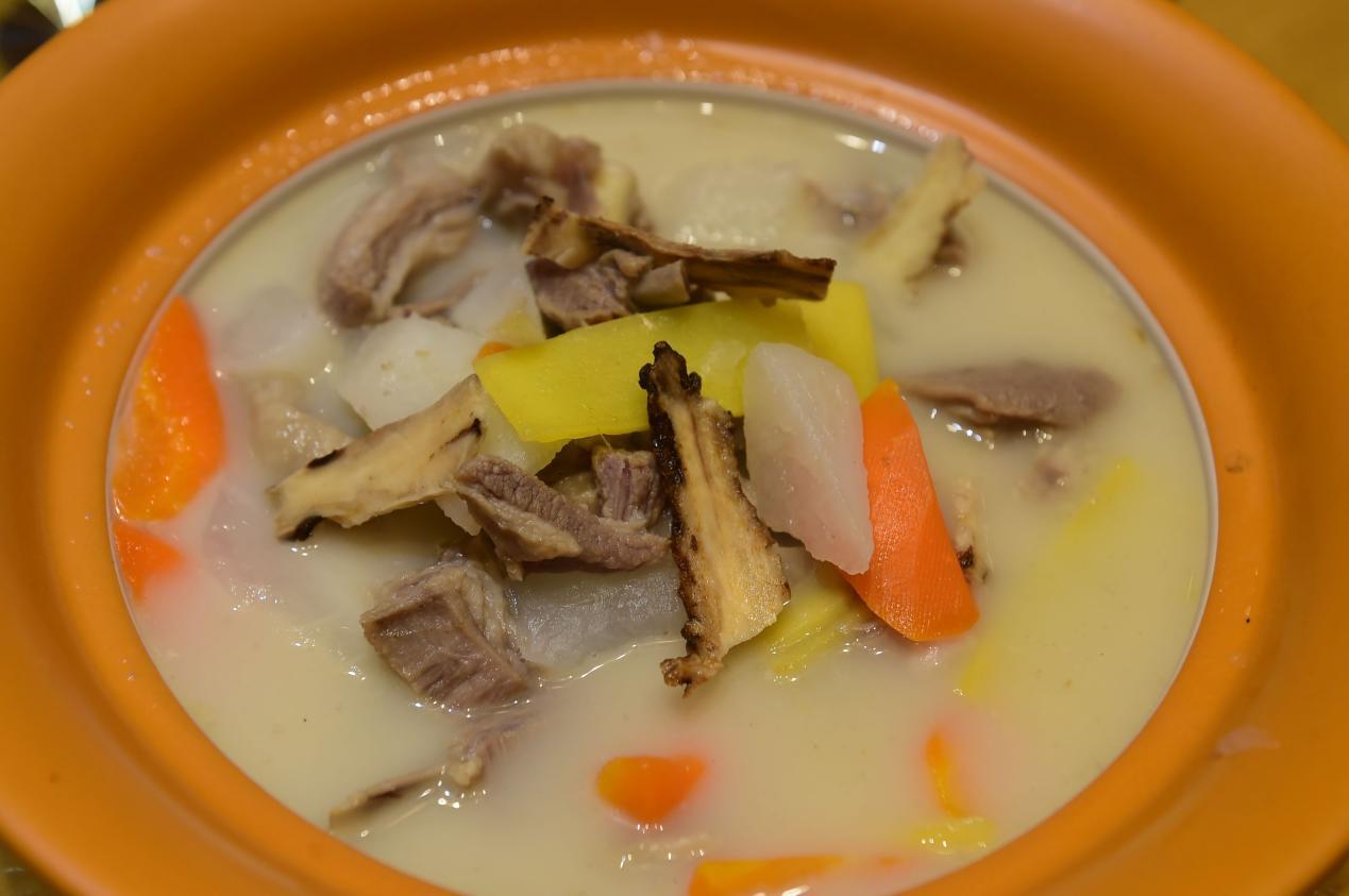 当归生姜羊排。