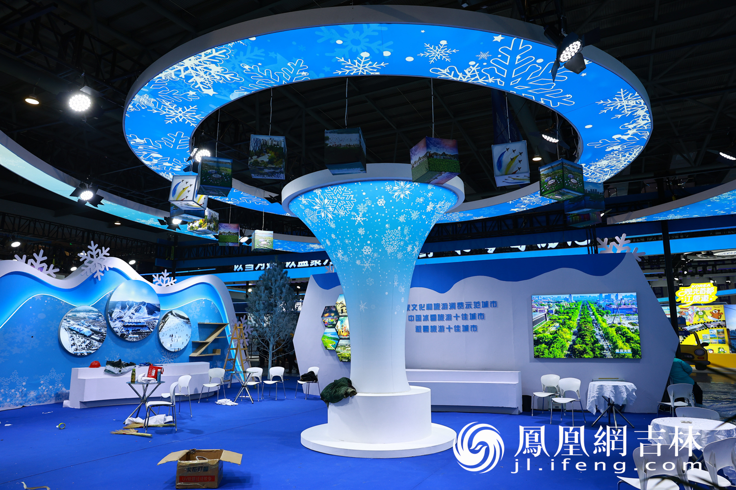 吉林雪博会18日启幕 展馆商品点燃冬日热情