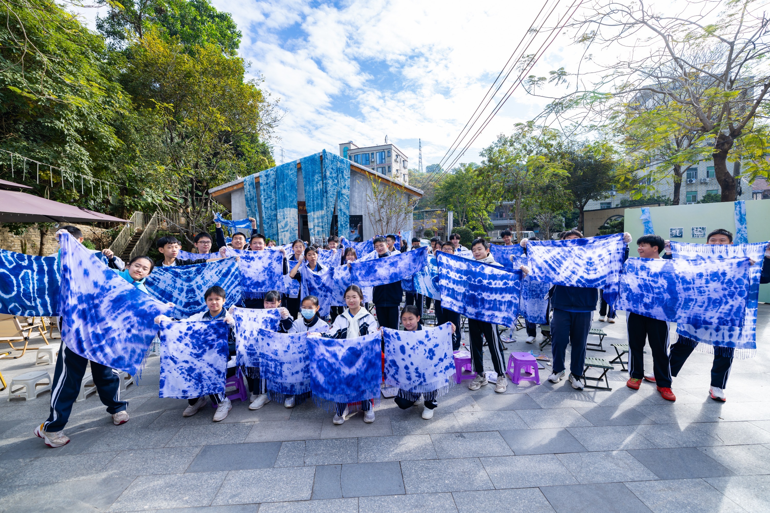 在400年古村，解锁“破次元”美学！福城实验学校学子赴上围艺术村开启美育新课堂