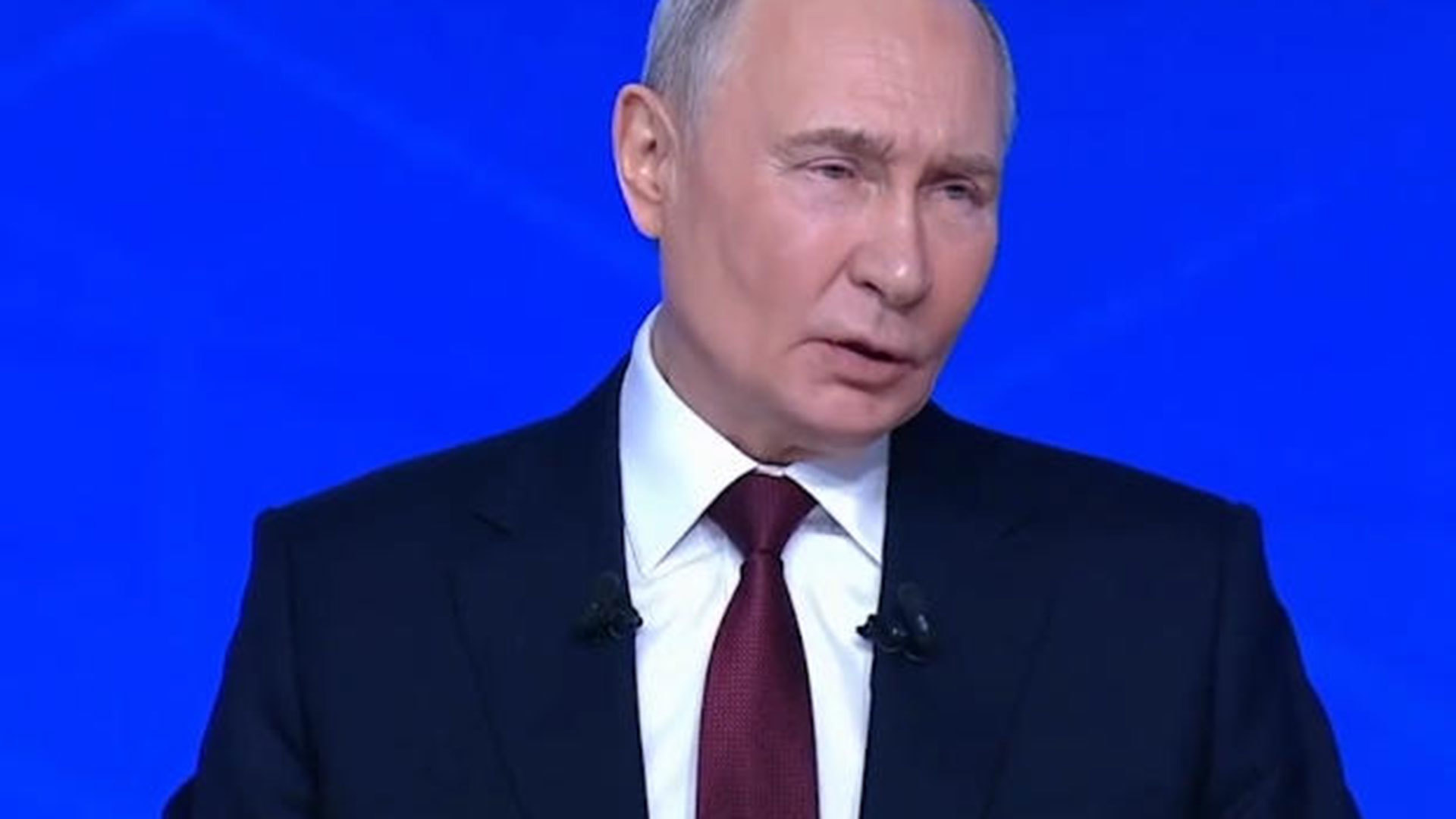 普京质问北约秘书长：美国都没把俄列为敌人，你却在准备与俄开战，你识字吗？