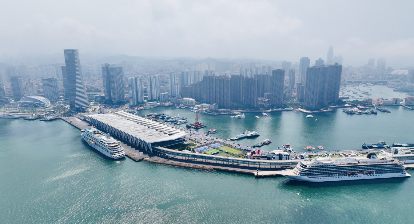 “理想”号邮轮抵达中国! 青岛邮轮产业2025年强劲复苏亮点纷呈