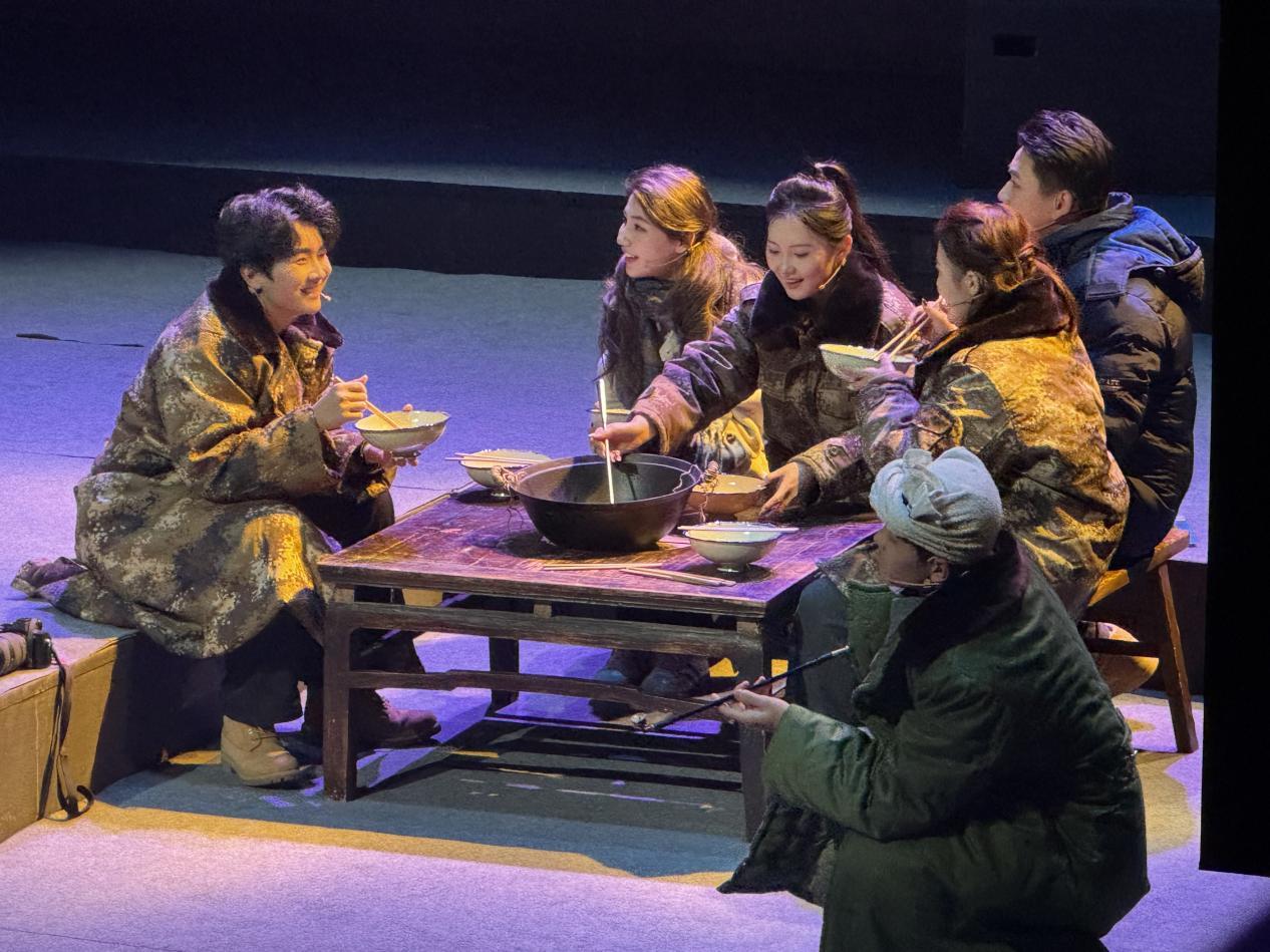 原创话剧《青春·向西北》西安大剧院实验剧场上演