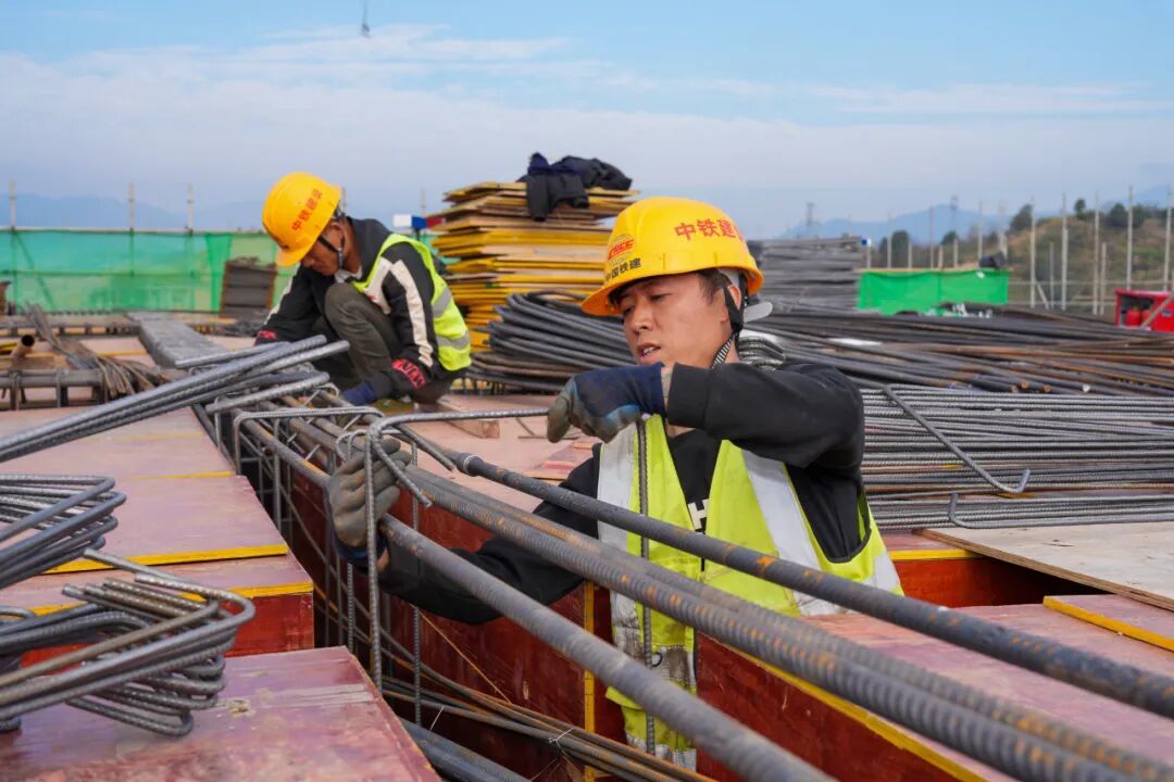 赣州3座新建火车站封顶 将结束寻乌、安远不通铁路历史