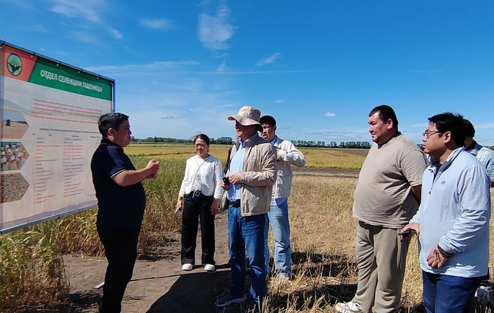兰州大学代表团在哈萨克斯坦开展实地考察