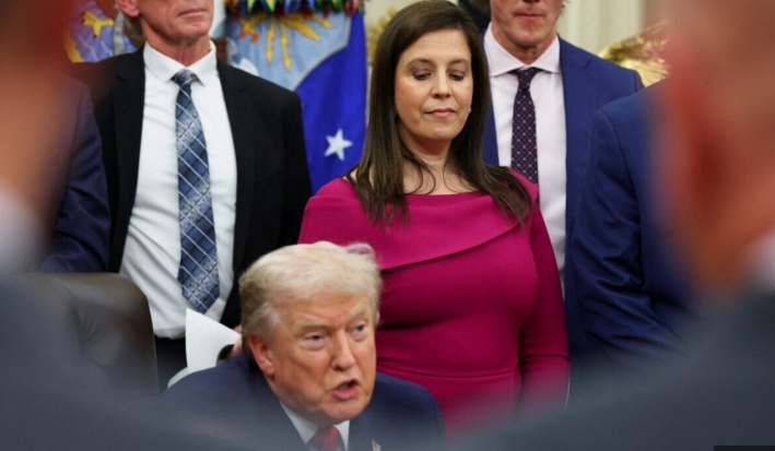 美媒:她想尽一切办法讨好特朗普,但最终还是被抛弃了