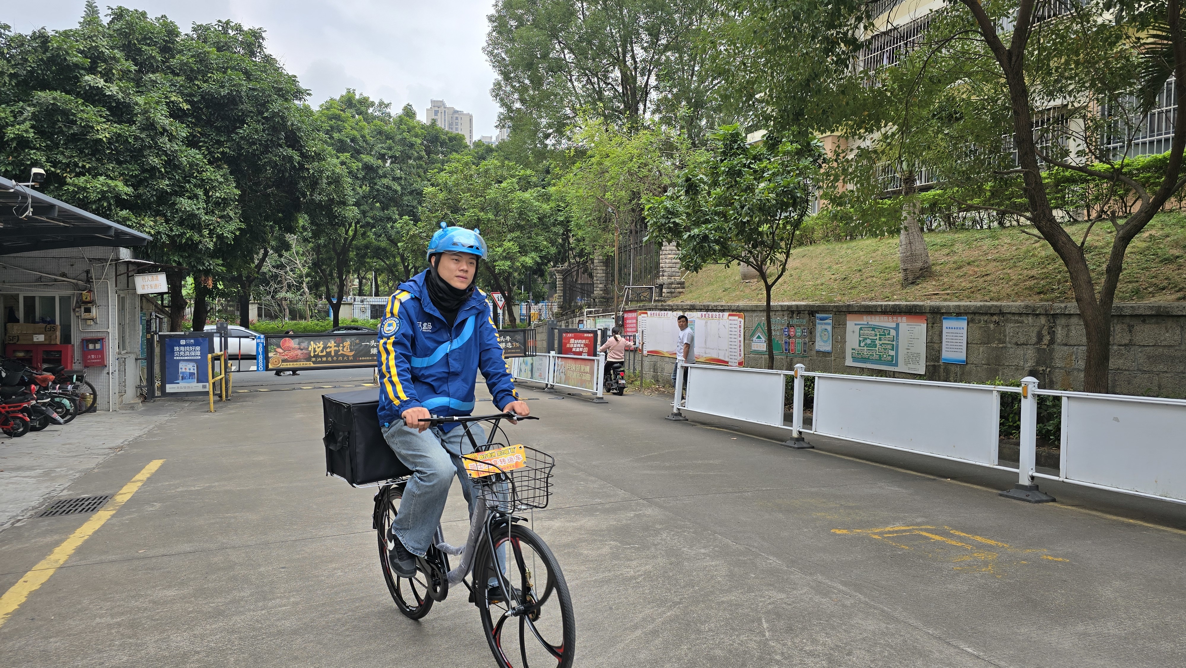 “骑士工享”进驻41个小区 珠海工会破题骑手“最后一百米”