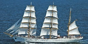 三桅帆船“戈尔希·福克”号( Gorch Fock)