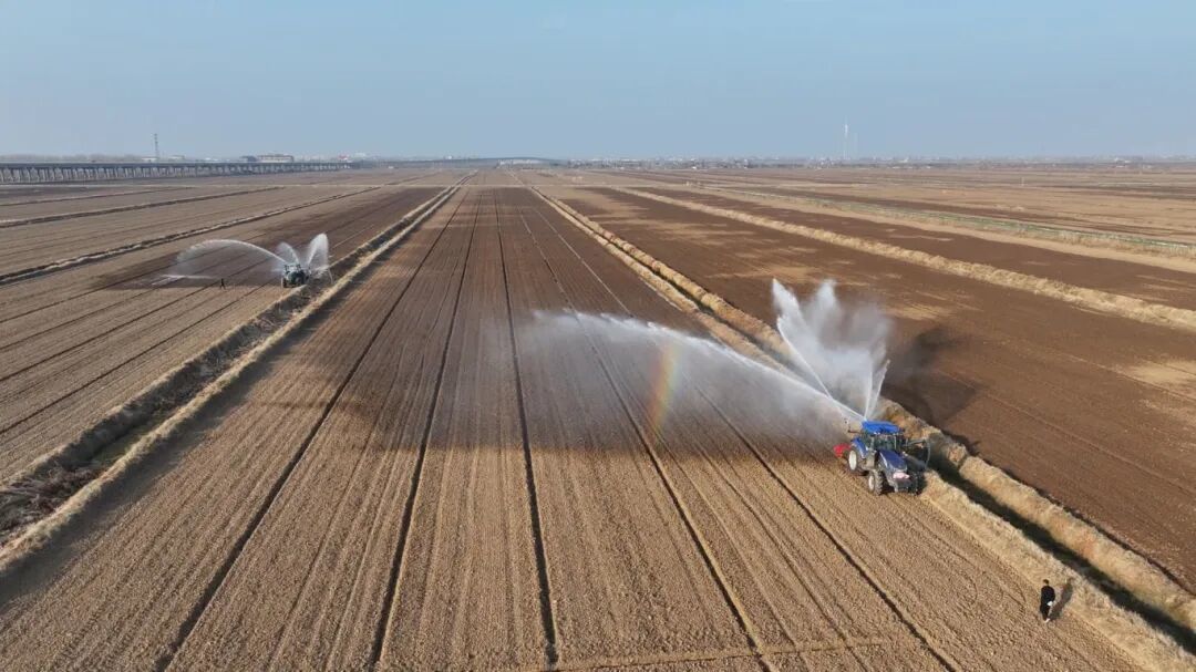 安徽阜南：精准冬灌赋能田管“藏粮于技”保丰收[00-01-40][20251215-155827896].jpg