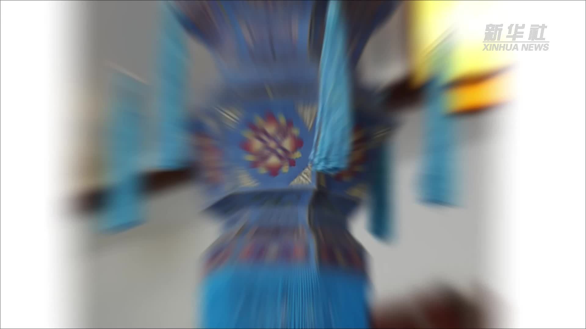 文化中国行｜汴京灯笼张：技艺点亮非遗 数字赋能新生