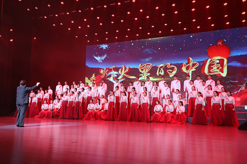 江西科技学院教职工以歌传志 凝聚育人力量