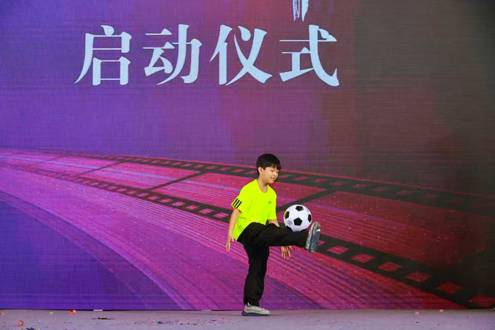 电影《逆锋》启动仪式“燃”遍全场