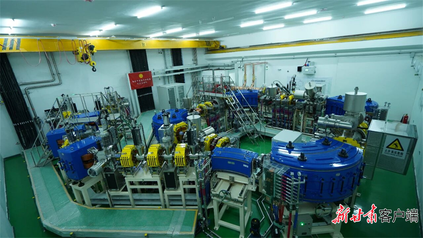 质子位移损伤效应模拟试验装置-60MeV质子加速器（图片由近代物理所提供）