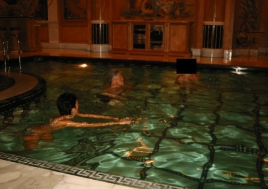 特朗普回应克林顿大尺度照被公布:我很喜欢他,但这正是民主党所要求的