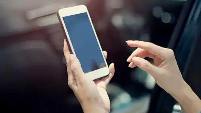 AI正在成为游客“贴身向导”？小心它也会出现幻觉 - 凤凰网