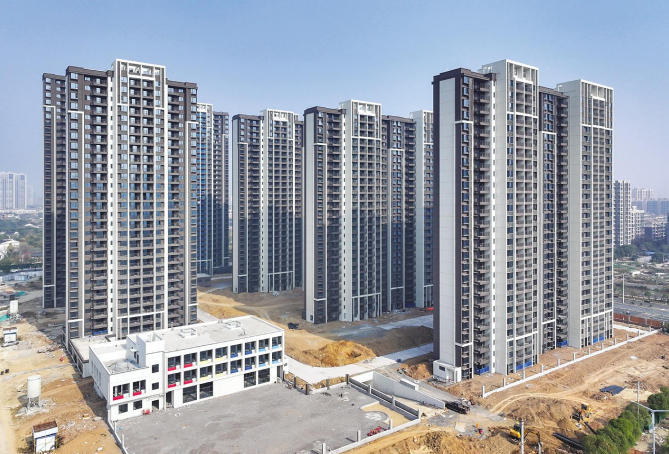 南昌县东新乡东岳村三期安置房项目多栋高层住宅主体全面落成