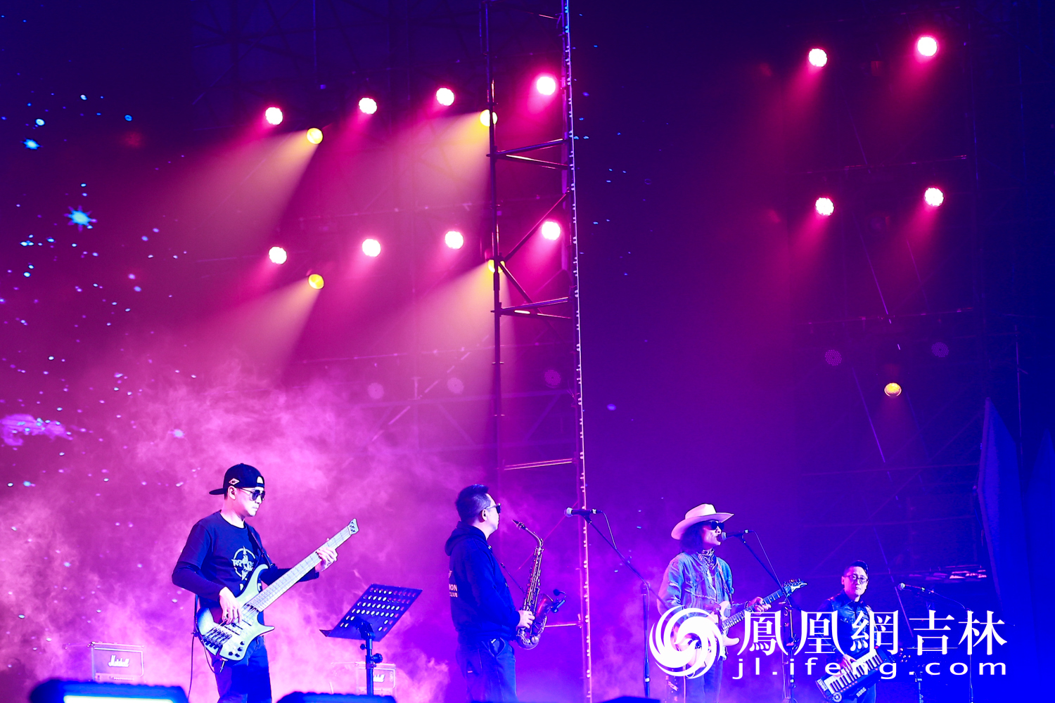 在吉林雪博会最燃的一天，用摇滚炸裂寒冷！