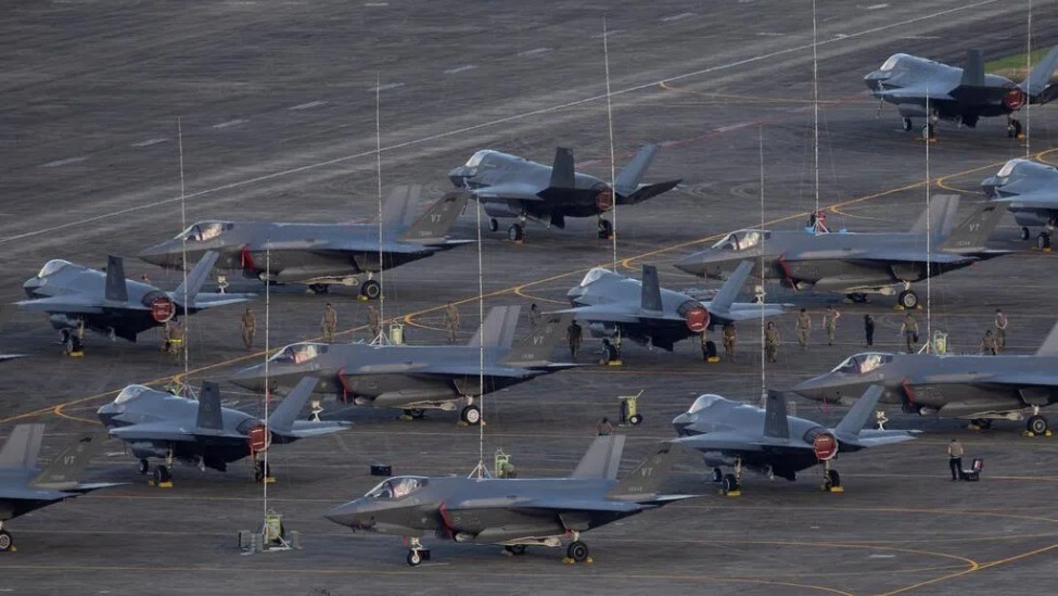 美媒：美向加勒比海增派部队及特种战机