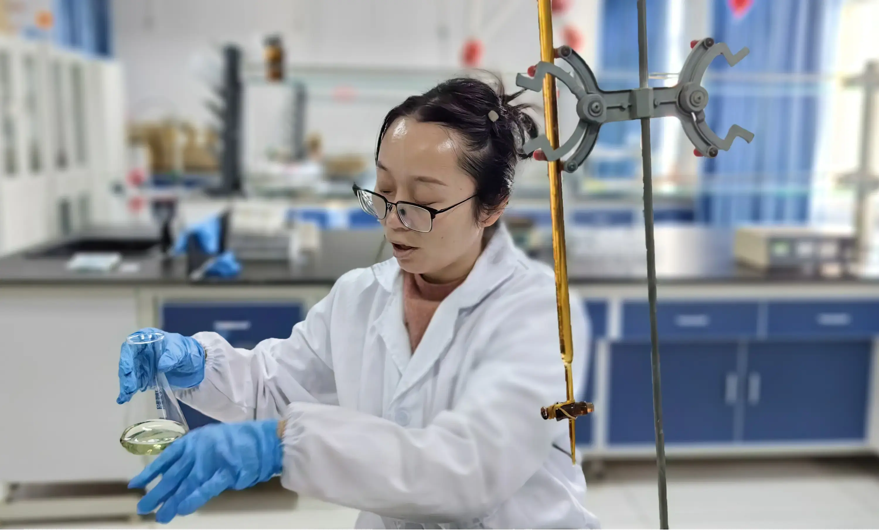 以数据为眼 守护碧水蓝天——泾阳县环境监测站2025年工作纪实与2026年展望