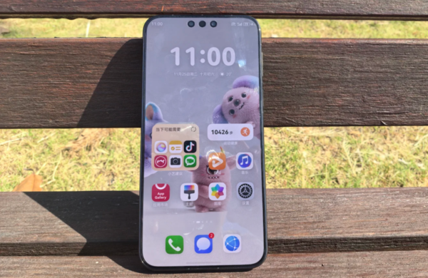 告别续航焦虑 没信号也不慌！华为Mate 80系列太懂户外人