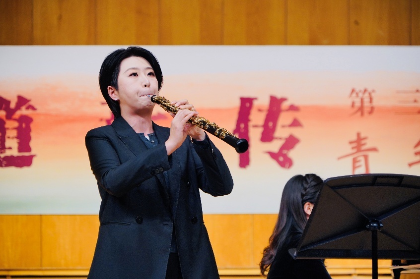陈美宏双簧管演奏《奏鸣曲，第四乐章》