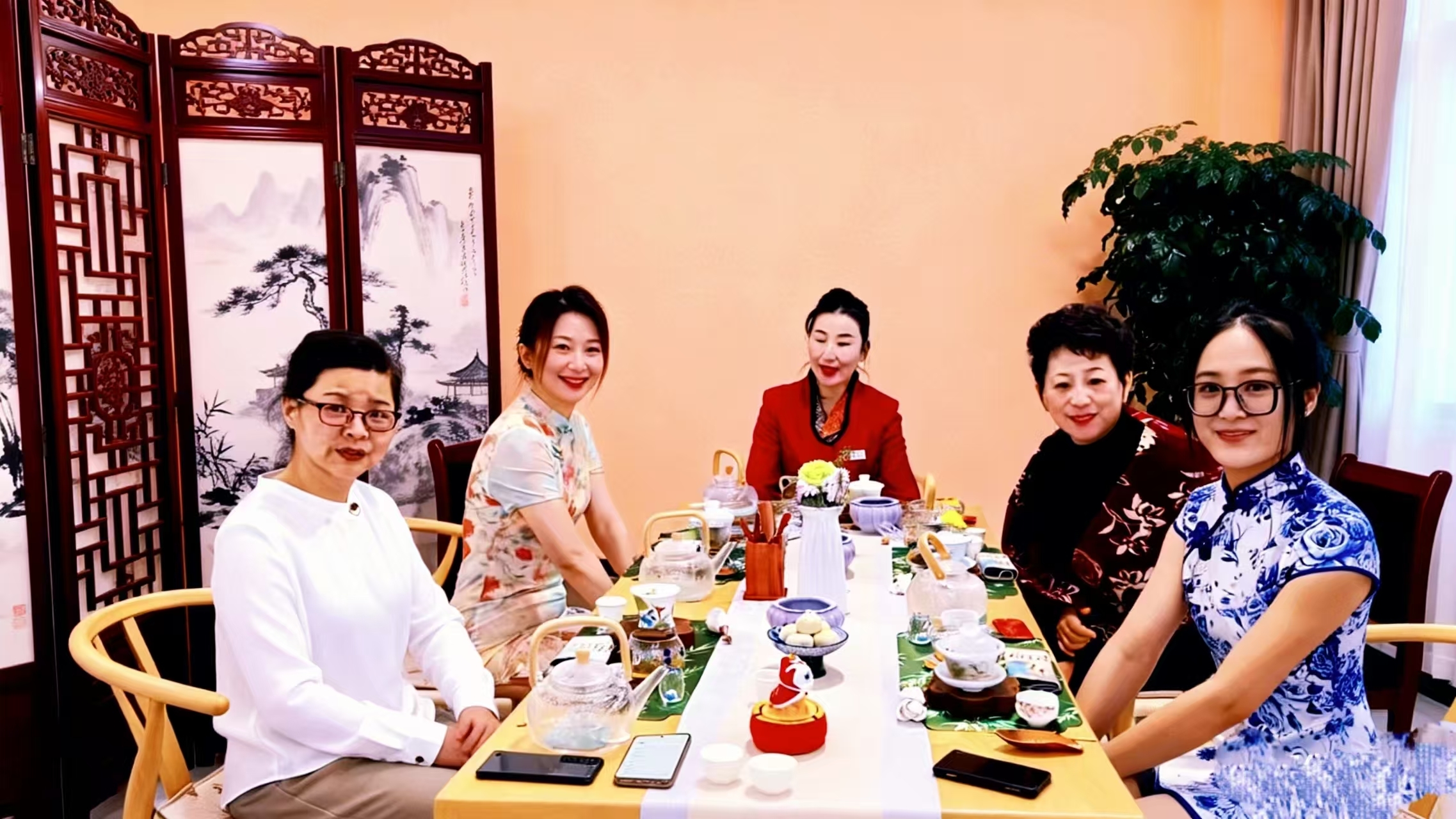 鸡西：“疗愈+”创新范式，让“她力量”向阳绽放——全国首个民政主导型女性疗愈系列主题沙龙破冰龙江