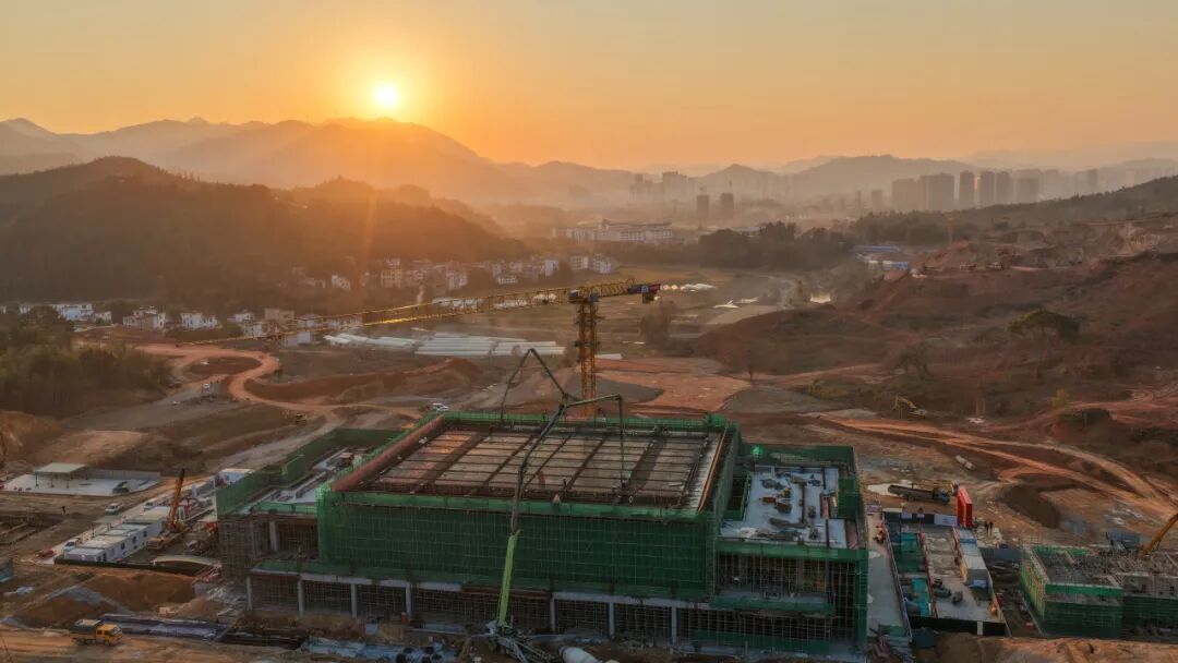 赣州3座新建火车站封顶 将结束寻乌、安远不通铁路历史