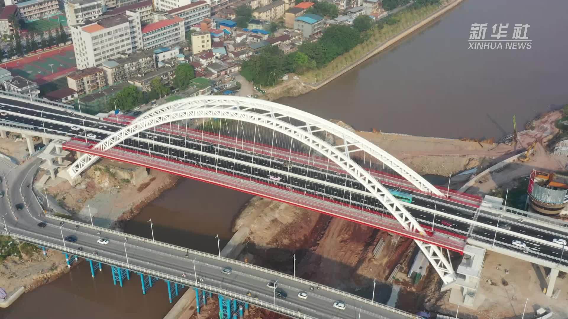 平陆运河广西钦州城区首座跨运河桥梁建成通车