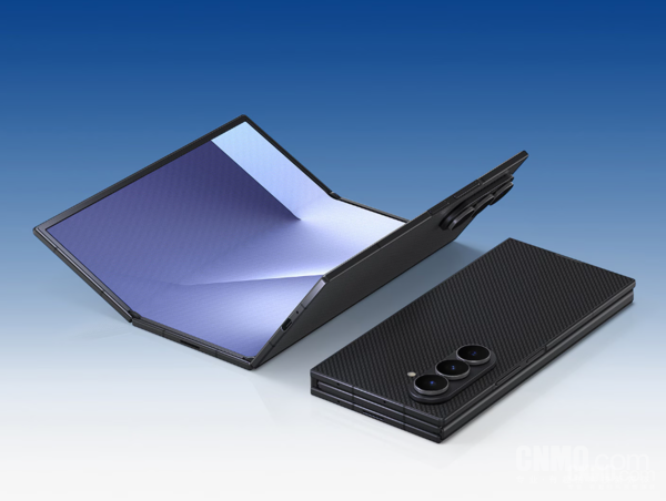 三星Z TriFold