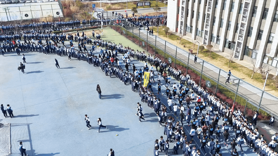 西安现代综合职业高中2025年冬季越野赛圆满落幕